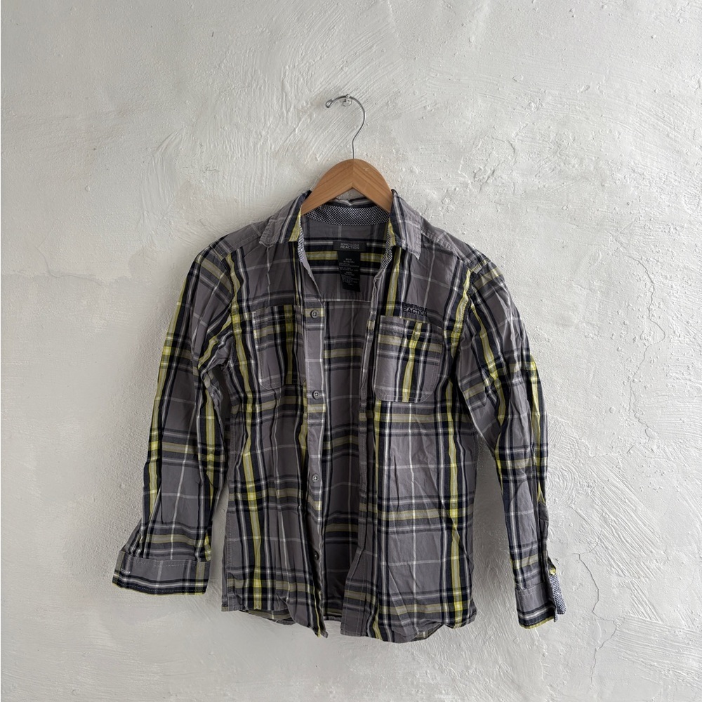 Kenneth Cole reaction boys XL (12-14) plaid button down long sleeve